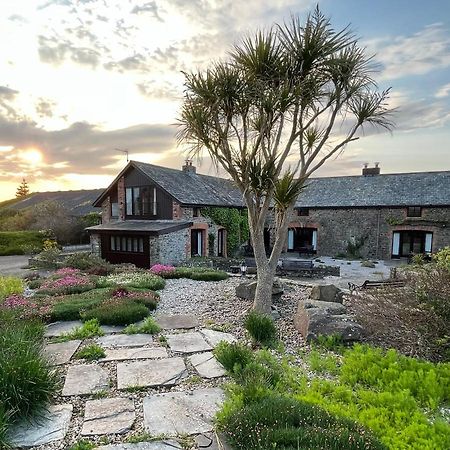 Downe Cottages Hartland Exterior photo